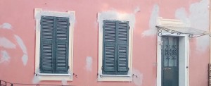 Stuccature in facciata prima del Restauro Pittorico Raffaella Stracca C.D.C Facciate Dipinte IMG_20190925_183423